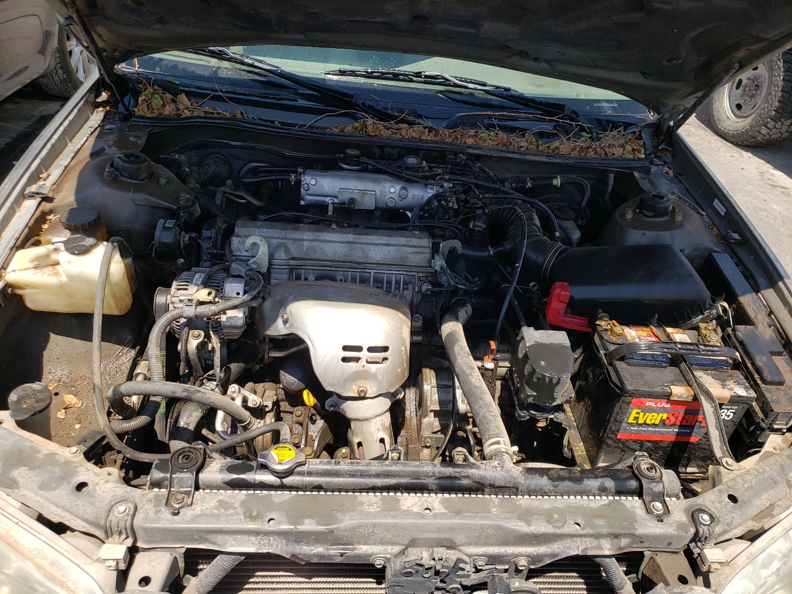 Photo 7 from auction – 2000 TOYOTA CAMRY CE with VIN 4T1BG22K9YU627634
