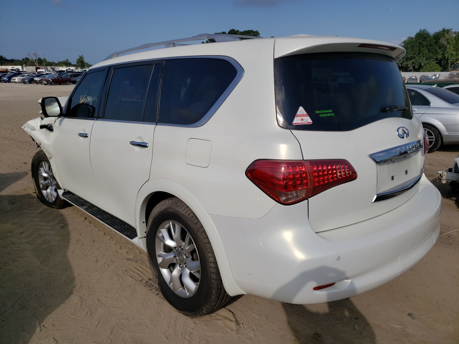 Photo 3 from auction – 2011 INFINITI QX56 with VIN JN8AZ2NF4B9503682