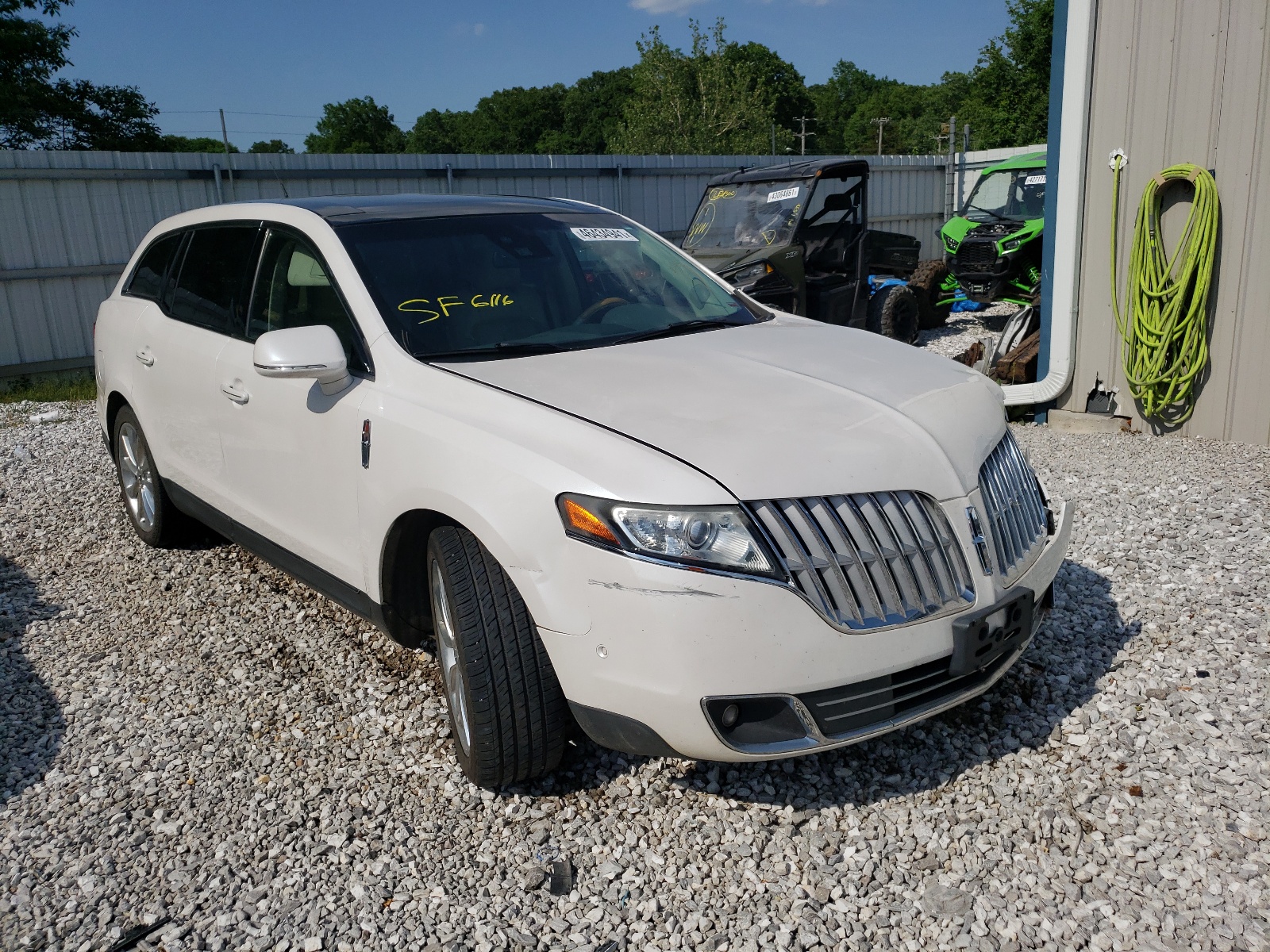 Photo 1 from auction – 2010 LINCOLN MKT with VIN 2LMHJ5ATXABJ08311