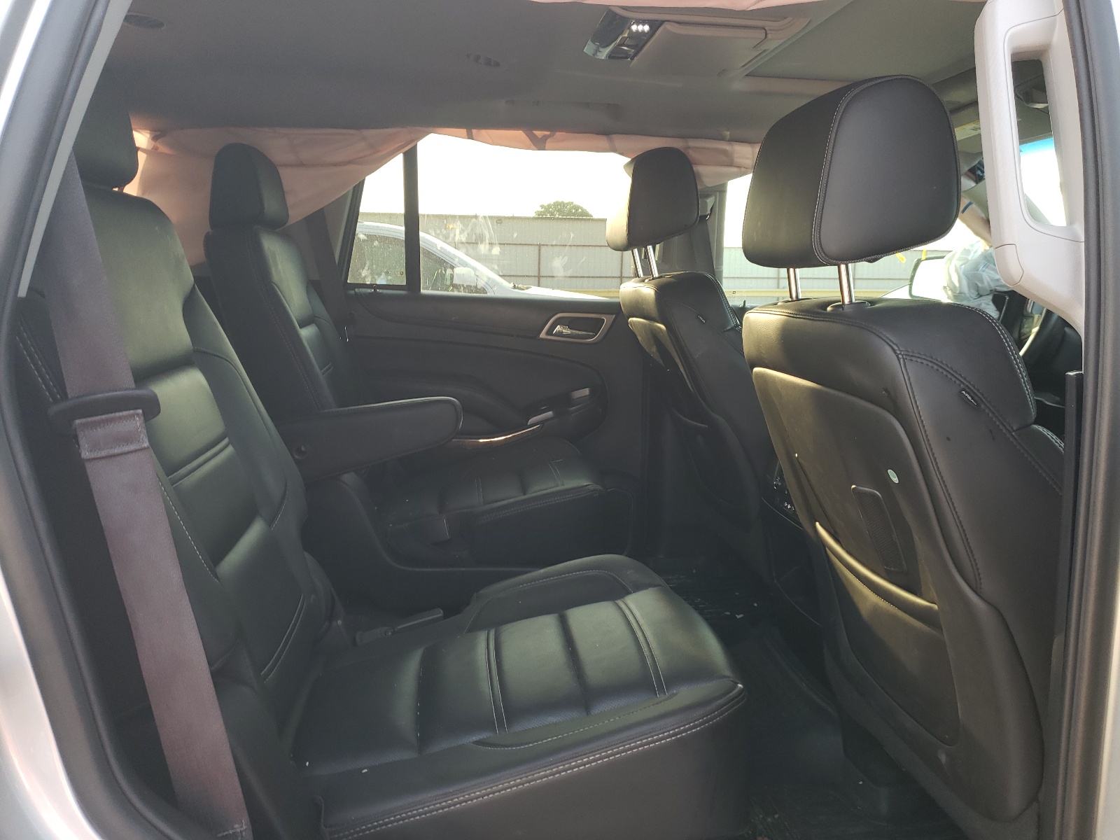 Photo 6 from auction – 2015 GMC YUKON DENA with VIN 1GKS2CKJ2FR152610