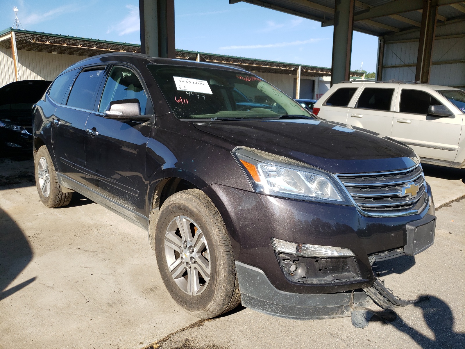 Photo 1 from auction – 2015 CHEVROLET TRAVERSE L with VIN 1GNKRHKD1FJ104441