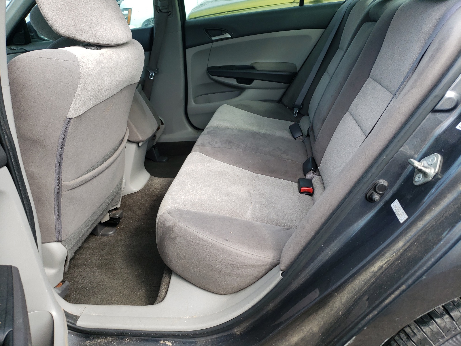 Photo 6 from auction – 2010 HONDA ACCORD LXP with VIN 1HGCP2F45AA104933
