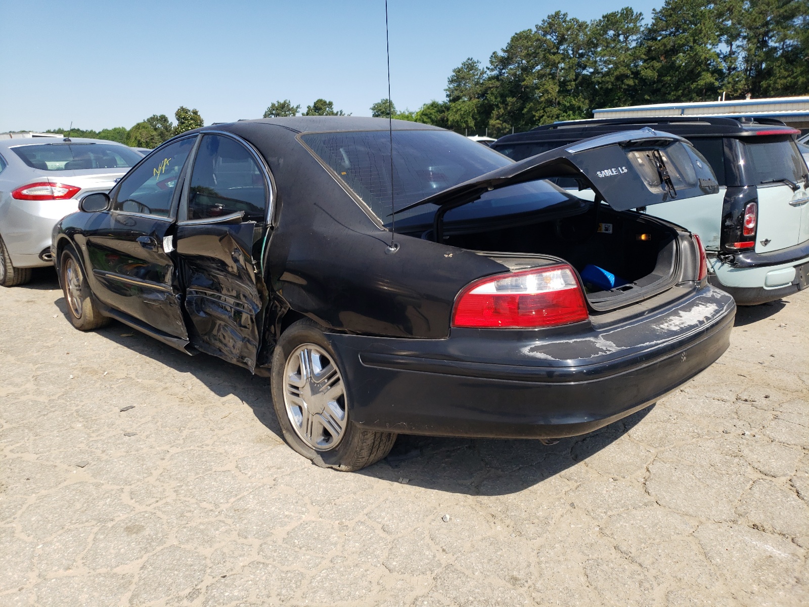 Photo 3 from auction – 2005 MERCURY SABLE LS P with VIN 1MEHM55S25A610867