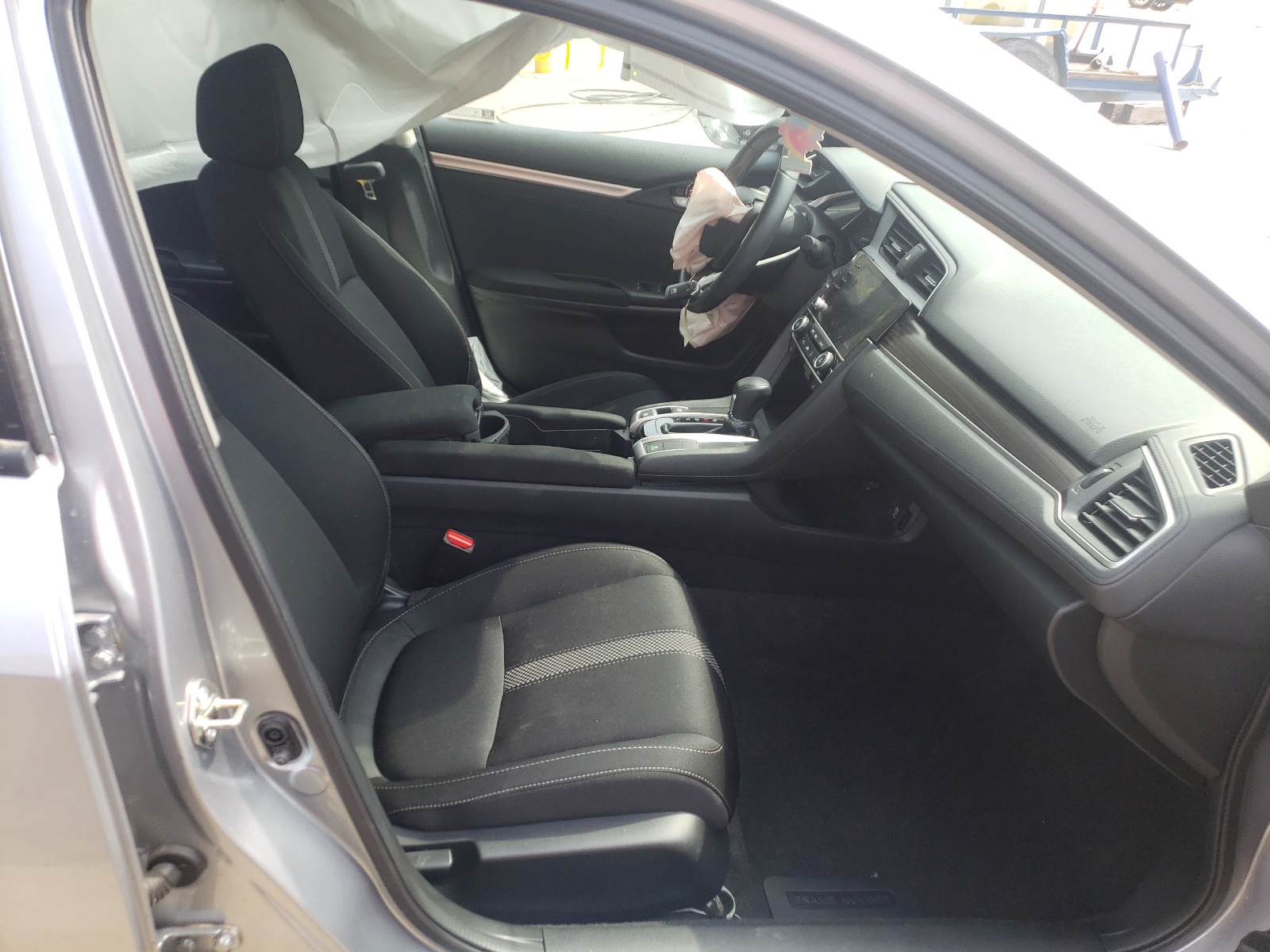 Photo 5 from auction – 2020 HONDA CIVIC EX with VIN 19XFC1F37LE008407
