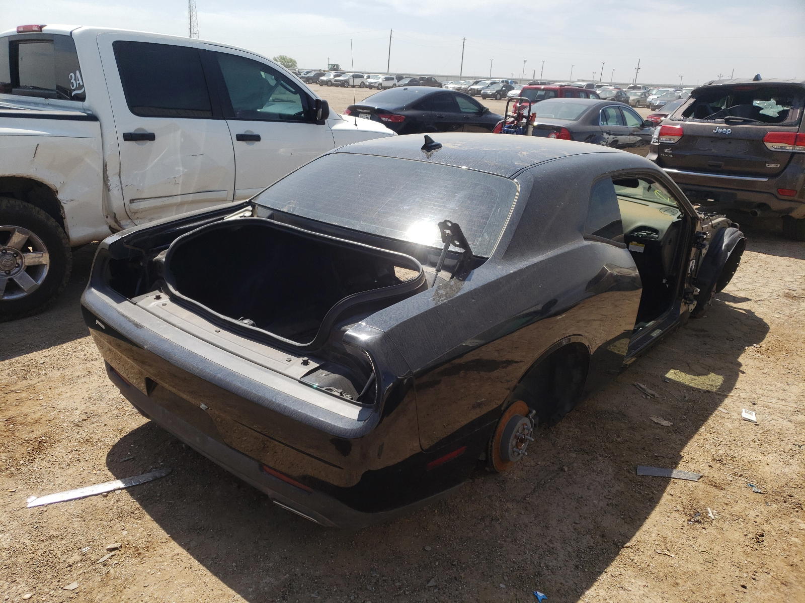 Photo 4 from auction – 2019 DODGE CHALLENGER with VIN 2C3CDZAG4KH666508