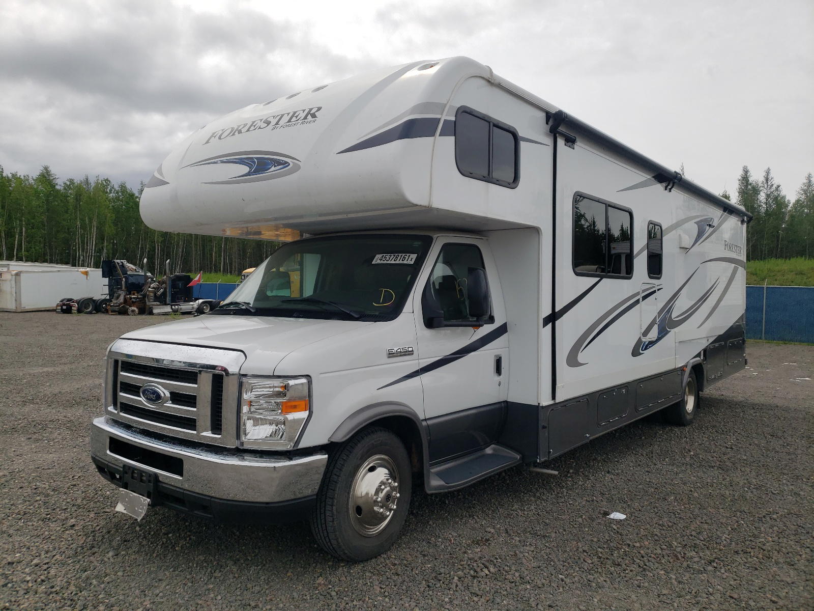 Photo 2 from auction – 2018 WILDWOOD FORESTER with VIN 1FDXE4FSXJDC21837