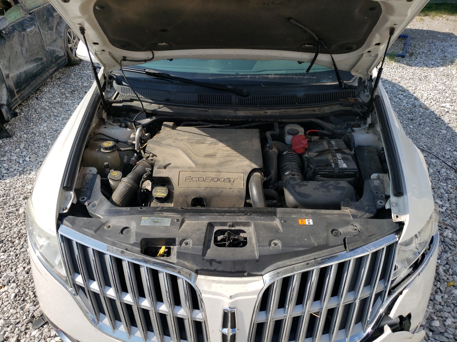 Photo 7 from auction – 2010 LINCOLN MKT with VIN 2LMHJ5ATXABJ08311