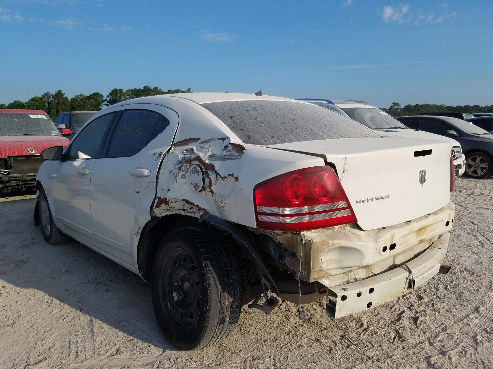 Photo 3 from auction – 2008 DODGE AVENGER SE with VIN 1B3LC46K98N577047