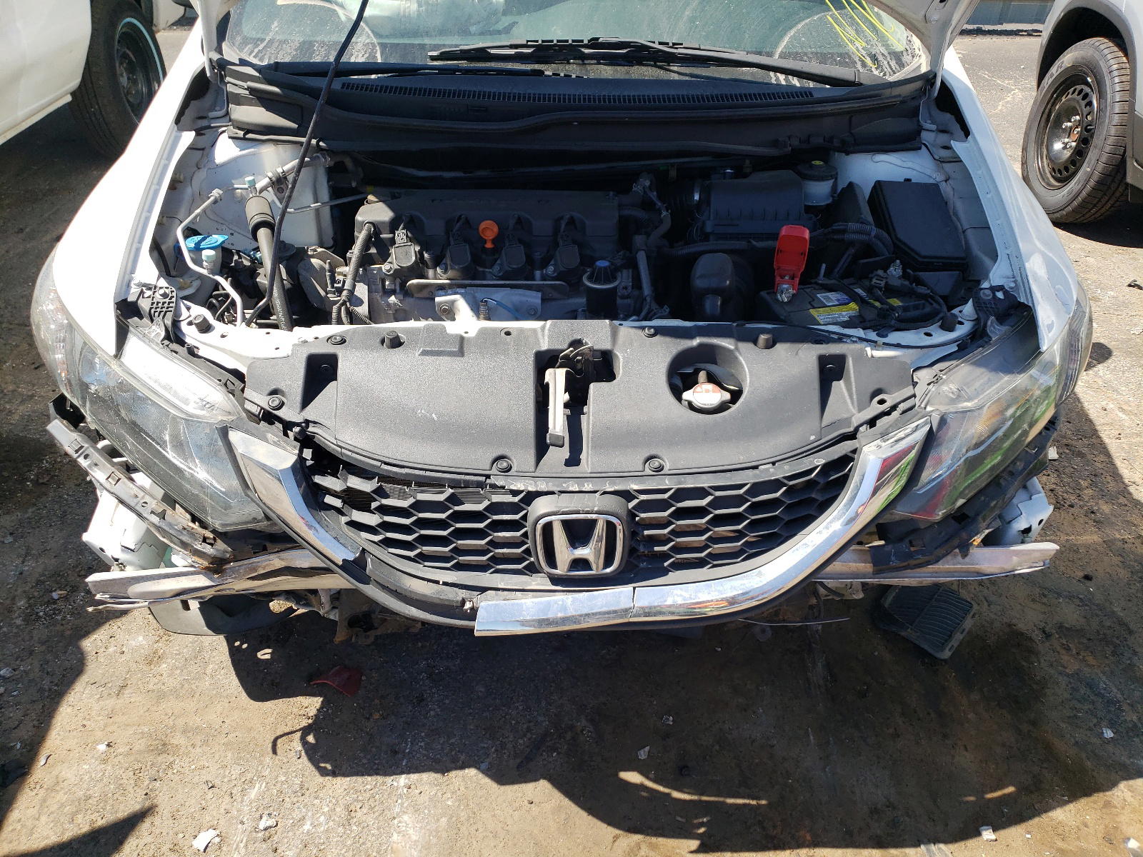 Photo 7 from auction – 2014 HONDA CIVIC LX with VIN 19XFB2F5XEE029426