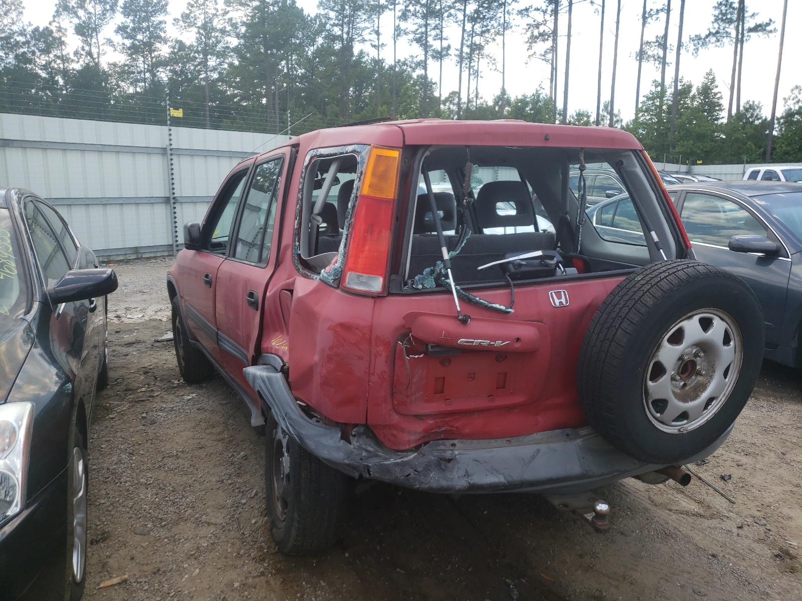 Photo 3 from auction – 1997 HONDA CR-V LX with VIN JHLRD1841VC052223