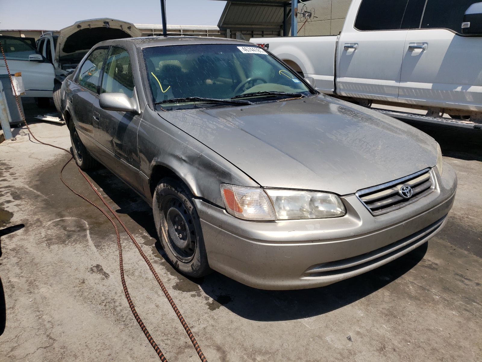Photo 1 from auction – 2000 TOYOTA CAMRY CE with VIN 4T1BG22K9YU627634