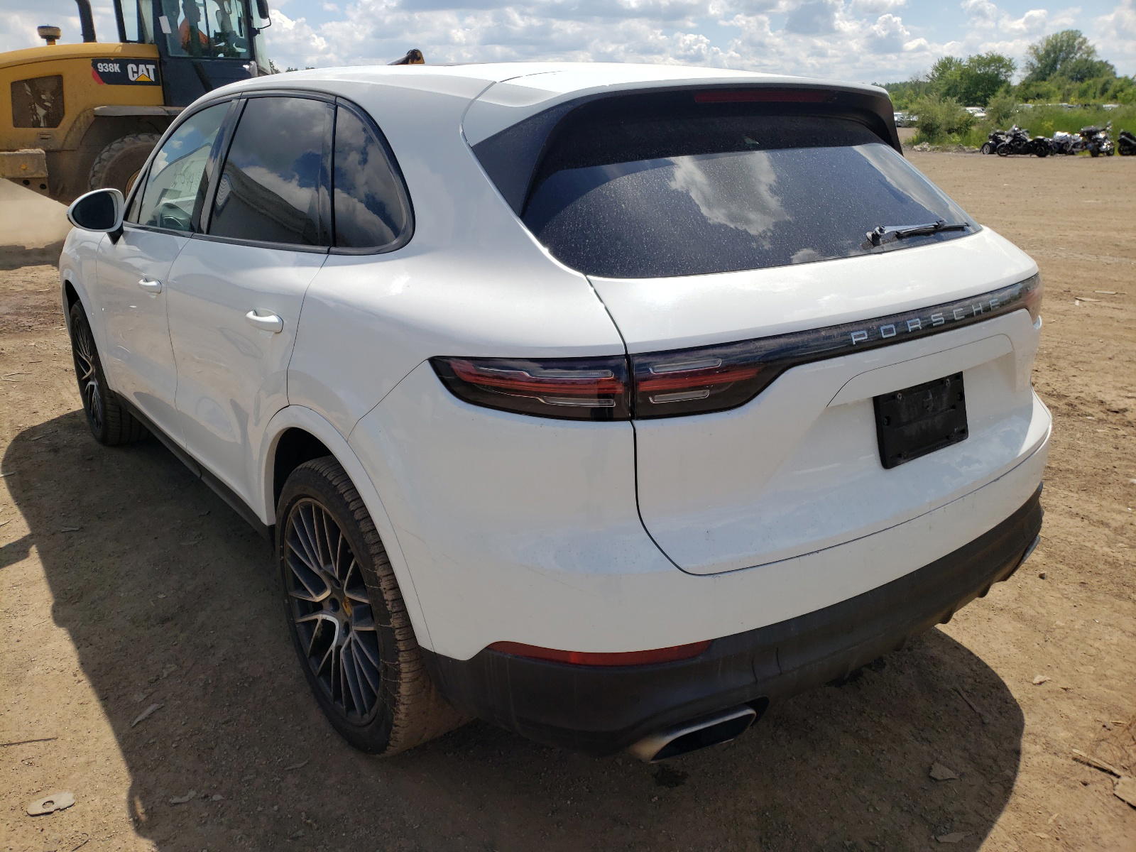 Photo 3 from auction – 2019 PORSCHE CAYENNE with VIN WP1AA2AYXKDA02950