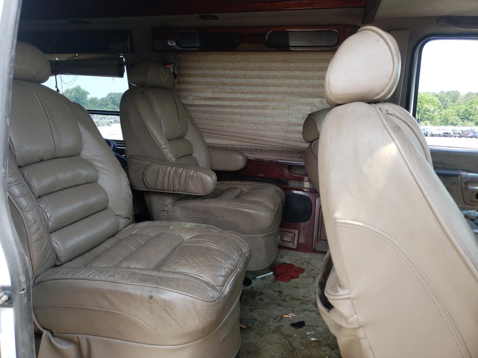 Photo 6 from auction – 1997 FORD ECONOLINE with VIN 1FDEE14L8VHA07378