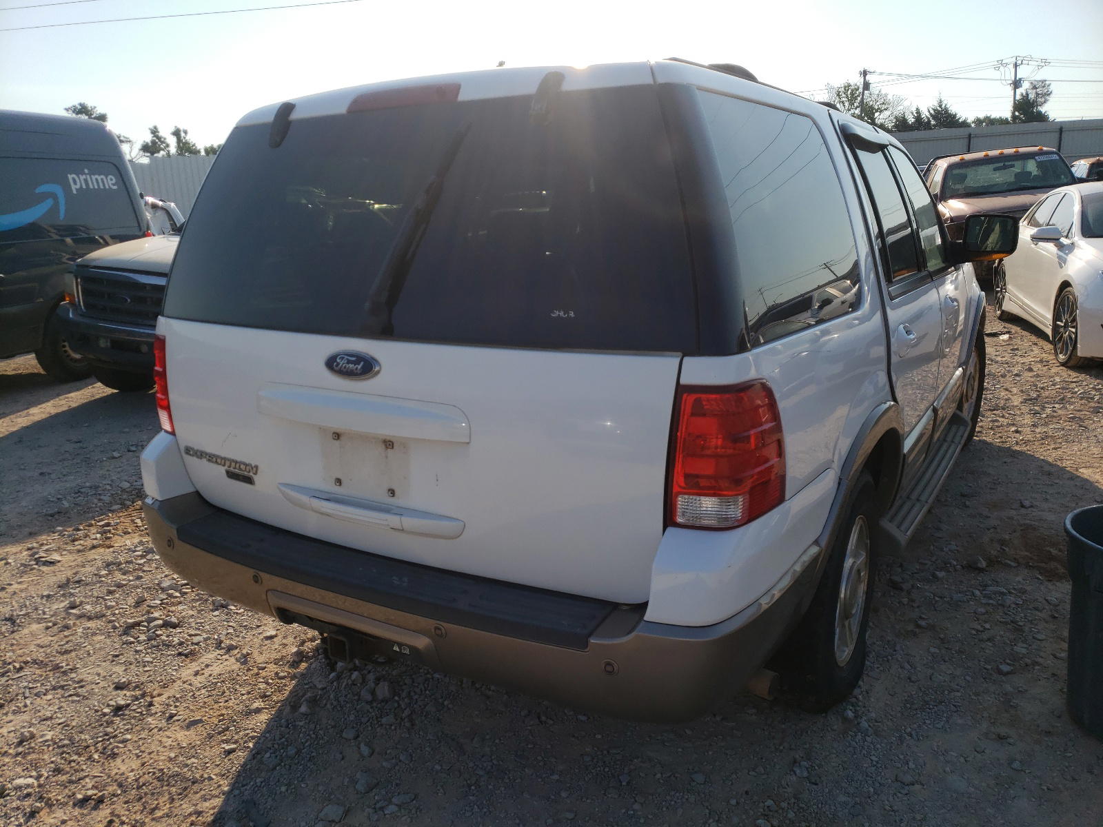 Photo 4 from auction – 2004 FORD EXPEDITION with VIN 1FMFU18L14LB74419