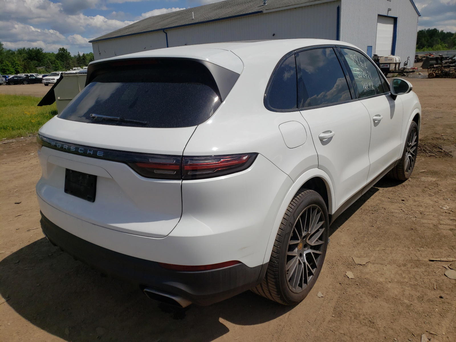 Photo 4 from auction – 2019 PORSCHE CAYENNE with VIN WP1AA2AYXKDA02950