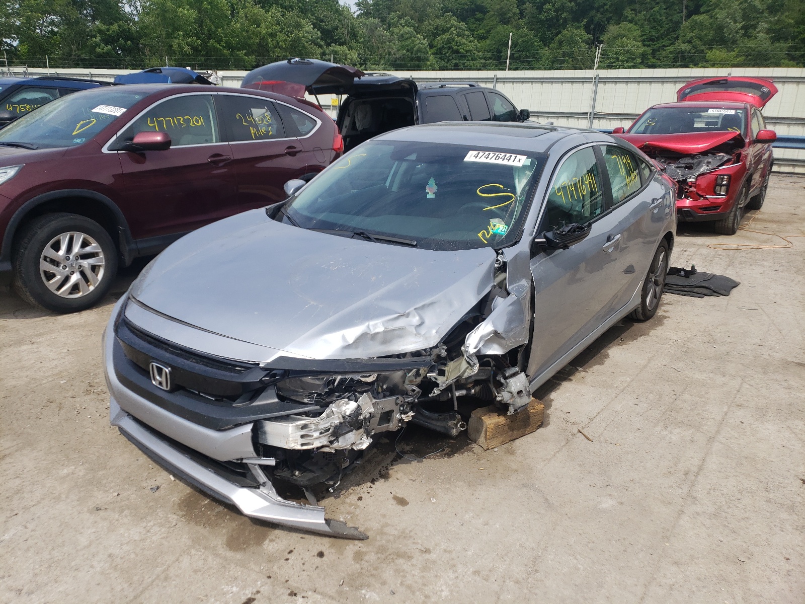 Photo 2 from auction – 2020 HONDA CIVIC EX with VIN 19XFC1F37LE008407