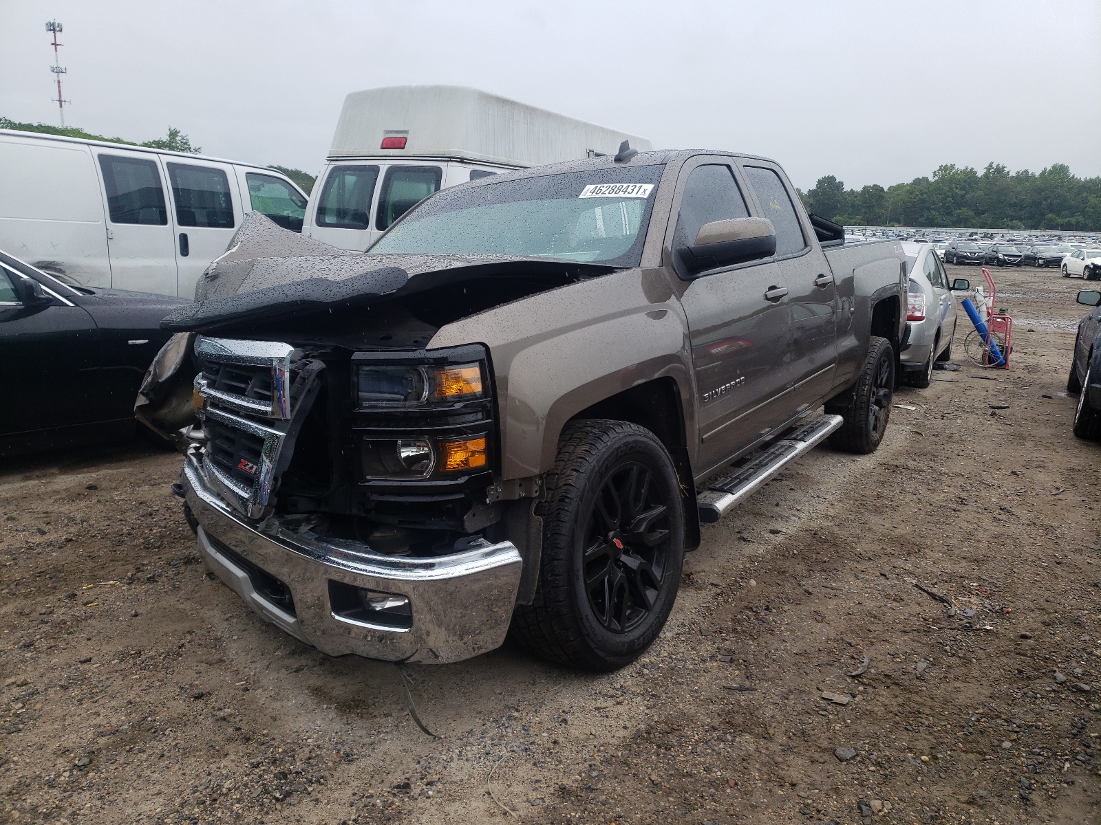 Photo 2 from auction – 2015 CHEVROLET SILVERADO with VIN 1GCVKREC3FZ341016