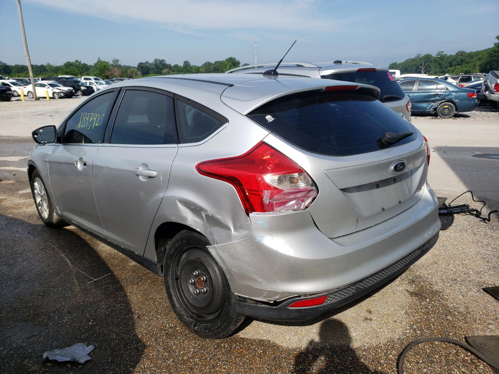 Photo 3 from auction – 2012 FORD FOCUS SEL with VIN 1FAHP3M20CL358249