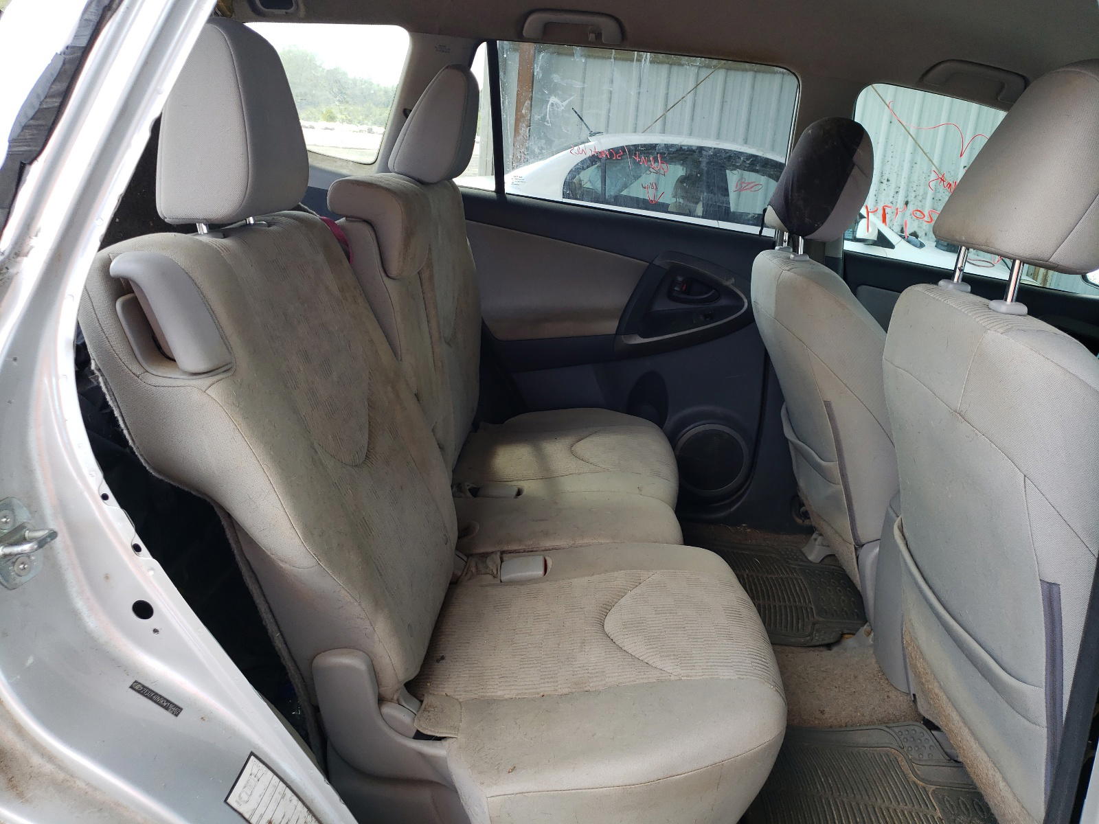 Photo 6 from auction – 2012 TOYOTA RAV4 with VIN 2T3ZF4DV9CW116462