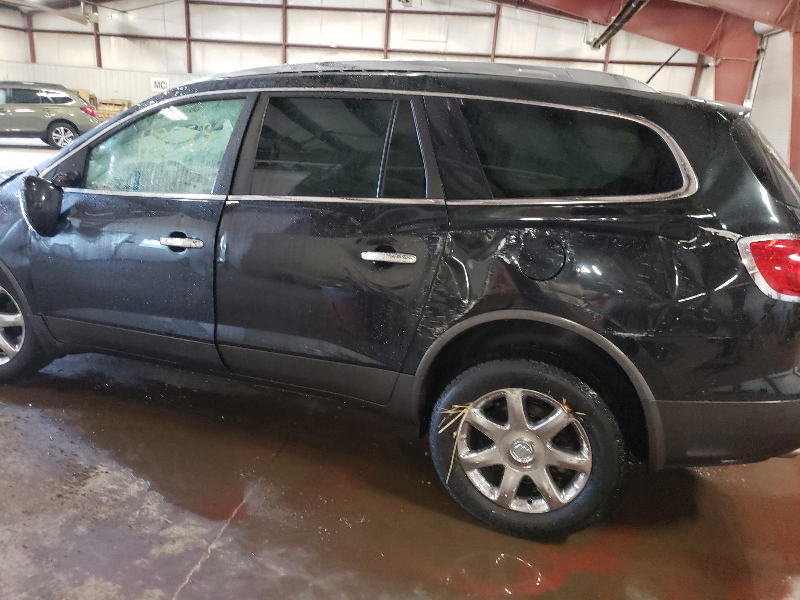 Photo 9 from auction – 2010 BUICK ENCLAVE CX with VIN 5GALRBED8AJ267314