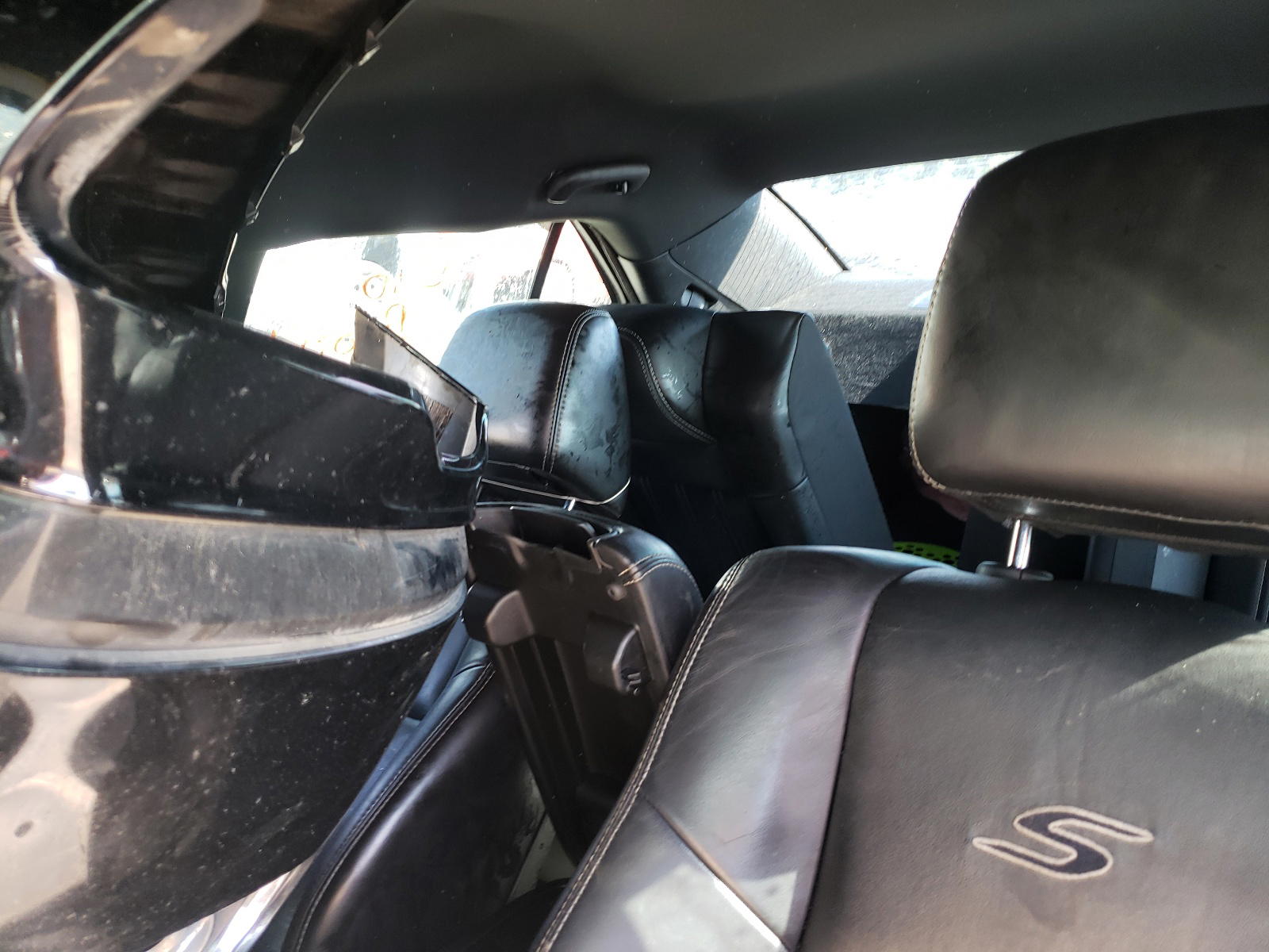 Photo 6 from auction – 2014 CHRYSLER 300 S with VIN 2C3CCABG8EH103548