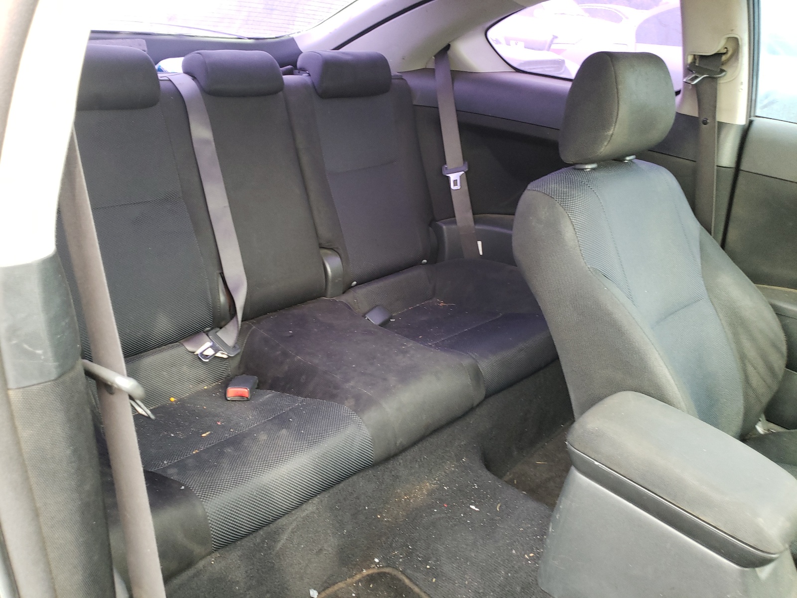 Photo 6 from auction – 2005 TOYOTA SCION TC with VIN JTKDE177X50025533