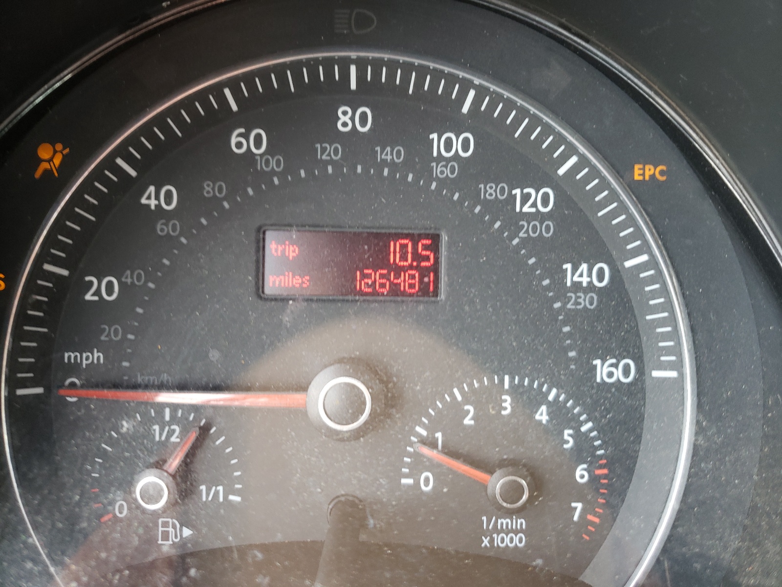 Photo 8 from auction – 2006 VOLKSWAGEN BEETLE with VIN 3VWRW31C96M420004