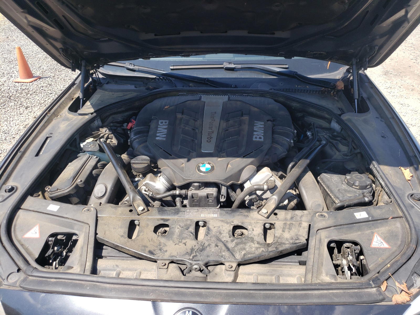 Photo 7 from auction – 2012 BMW 550 I with VIN WBAFR9C54CDX79151