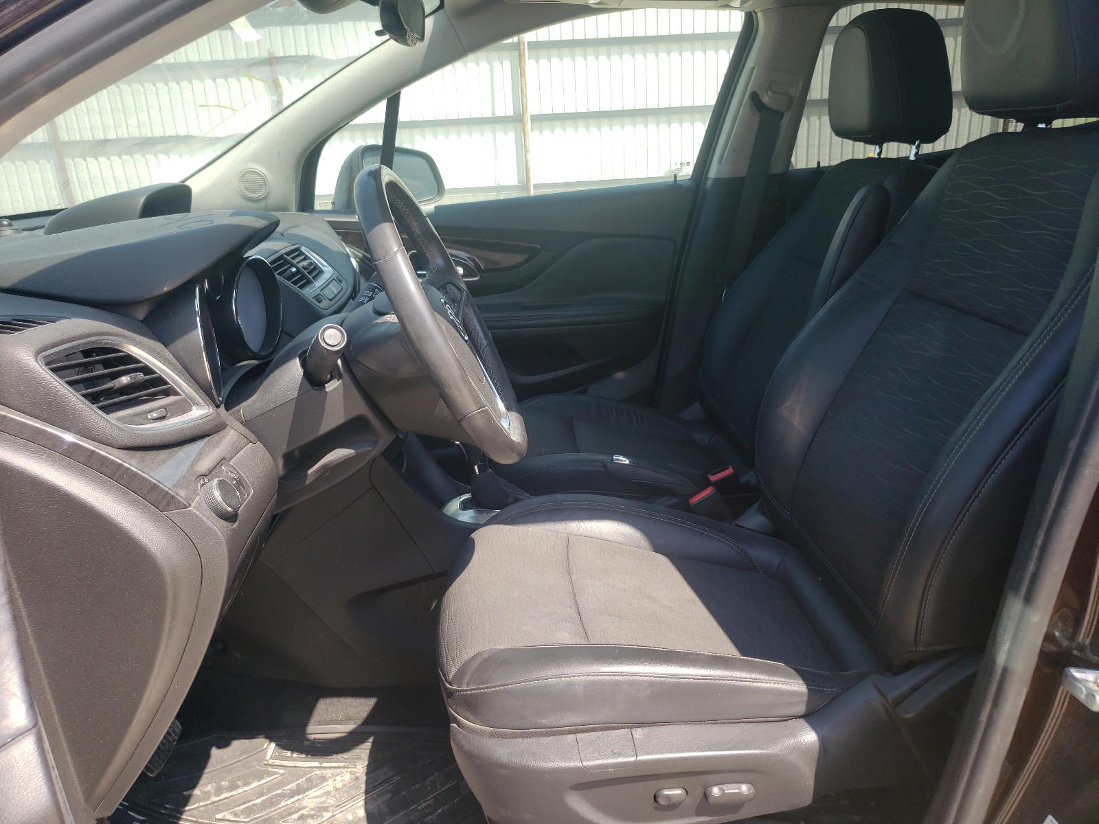Photo 5 from auction – 2016 BUICK ENCORE with VIN KL4CJASB1GB713819
