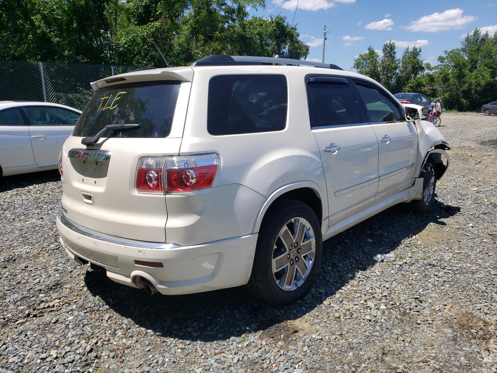 Photo 4 from auction – 2011 GMC ACADIA DEN with VIN 1GKKRTED4BJ251603