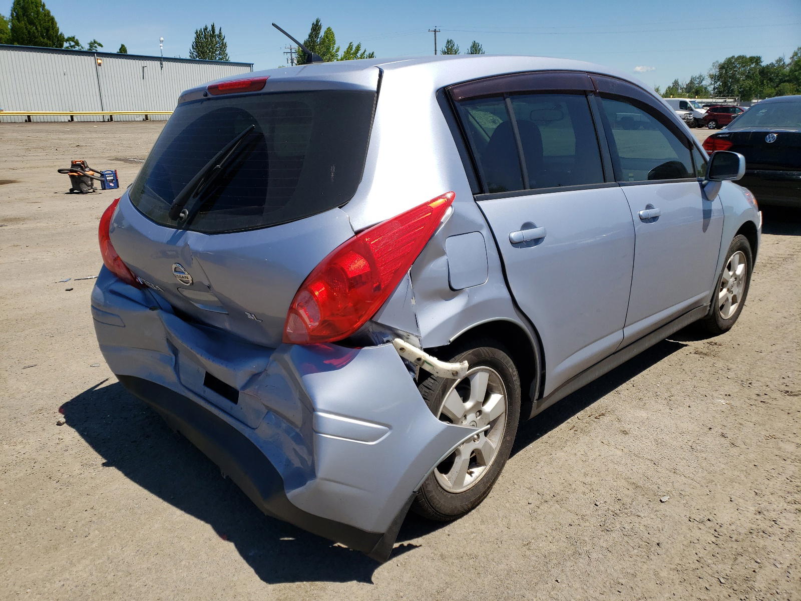 Photo 4 from auction – 2009 NISSAN VERSA with VIN 3N1BC13E49L386910