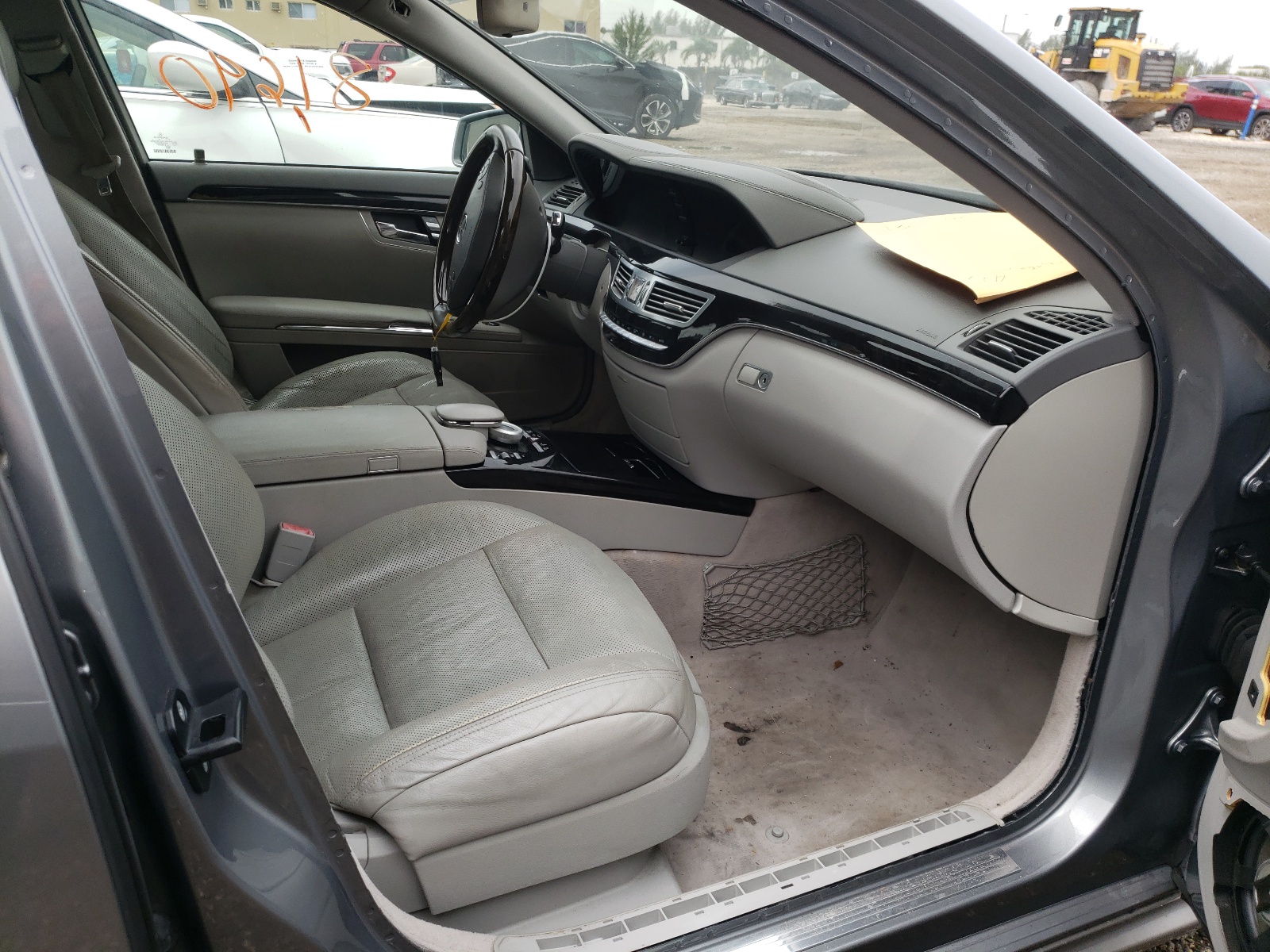 Photo 5 from auction – 2012 MERCEDES-BENZ S 550 with VIN WDDNG7DB2CA429862