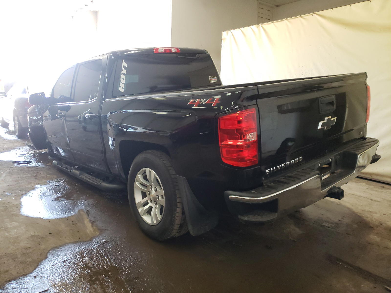Photo 3 from auction – 2018 CHEVROLET SILVERADO with VIN 3GCUKREC2JG204878