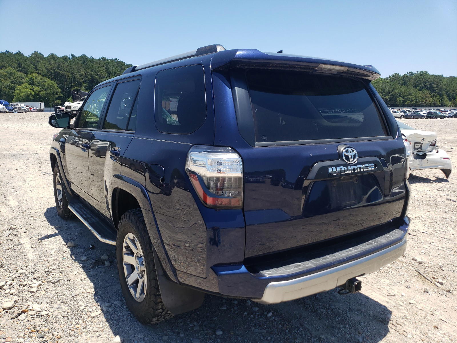 Photo 3 from auction – 2015 TOYOTA 4RUNNER SR with VIN JTEBU5JR1F5213473