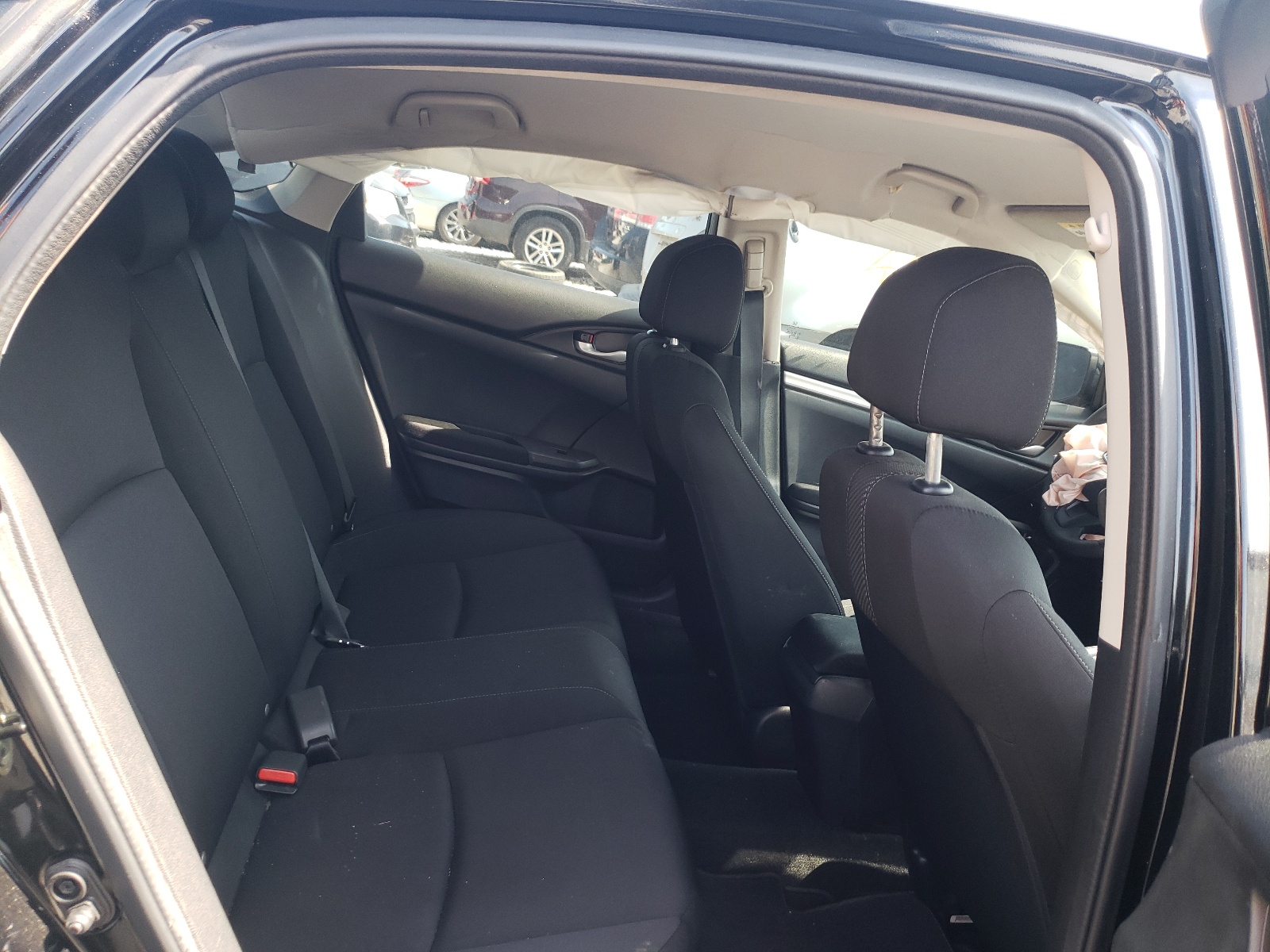 Photo 6 from auction – 2017 HONDA CIVIC LX with VIN 2HGFC2F52HH501755