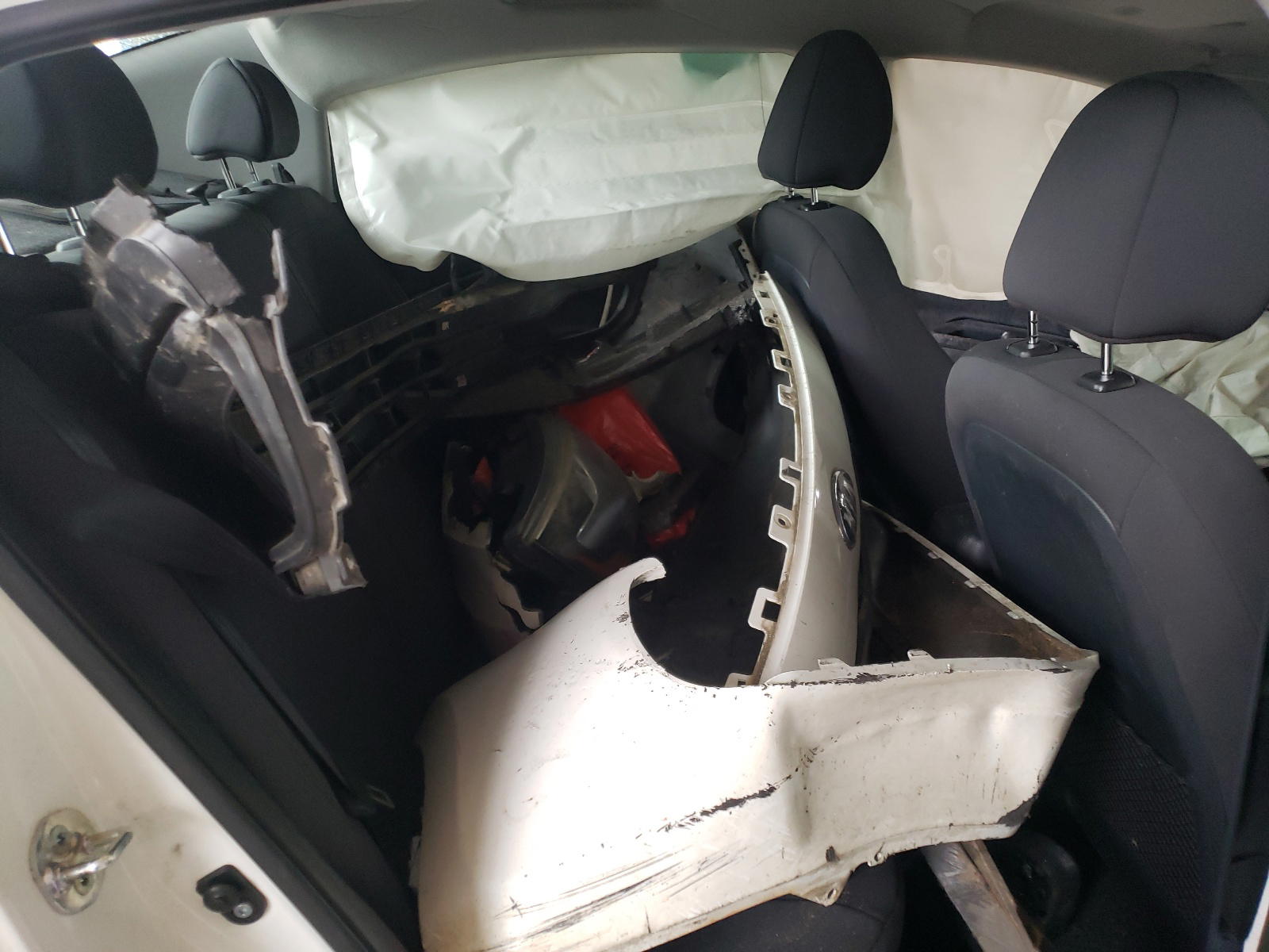 Photo 6 from auction – 2015 KIA RIO EX with VIN KNADN4A36F6453478