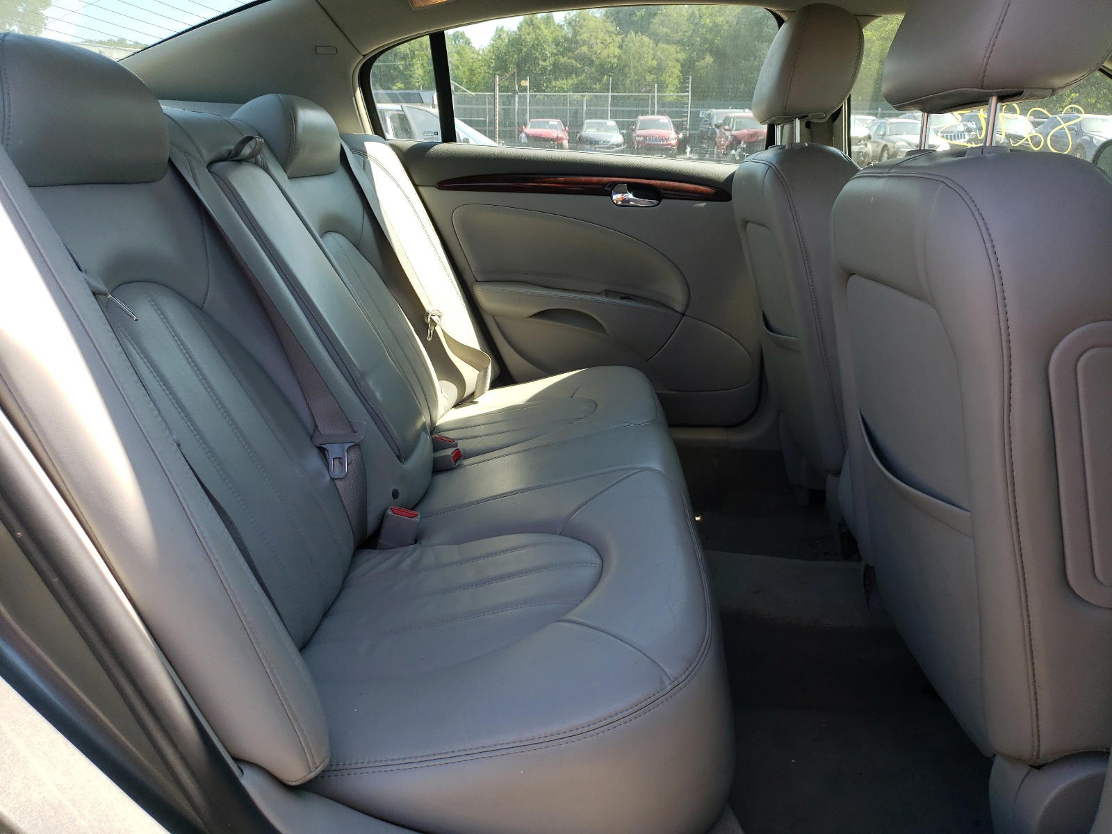 Photo 6 from auction – 2007 BUICK LUCERNE CX with VIN 1G4HD57277U130089