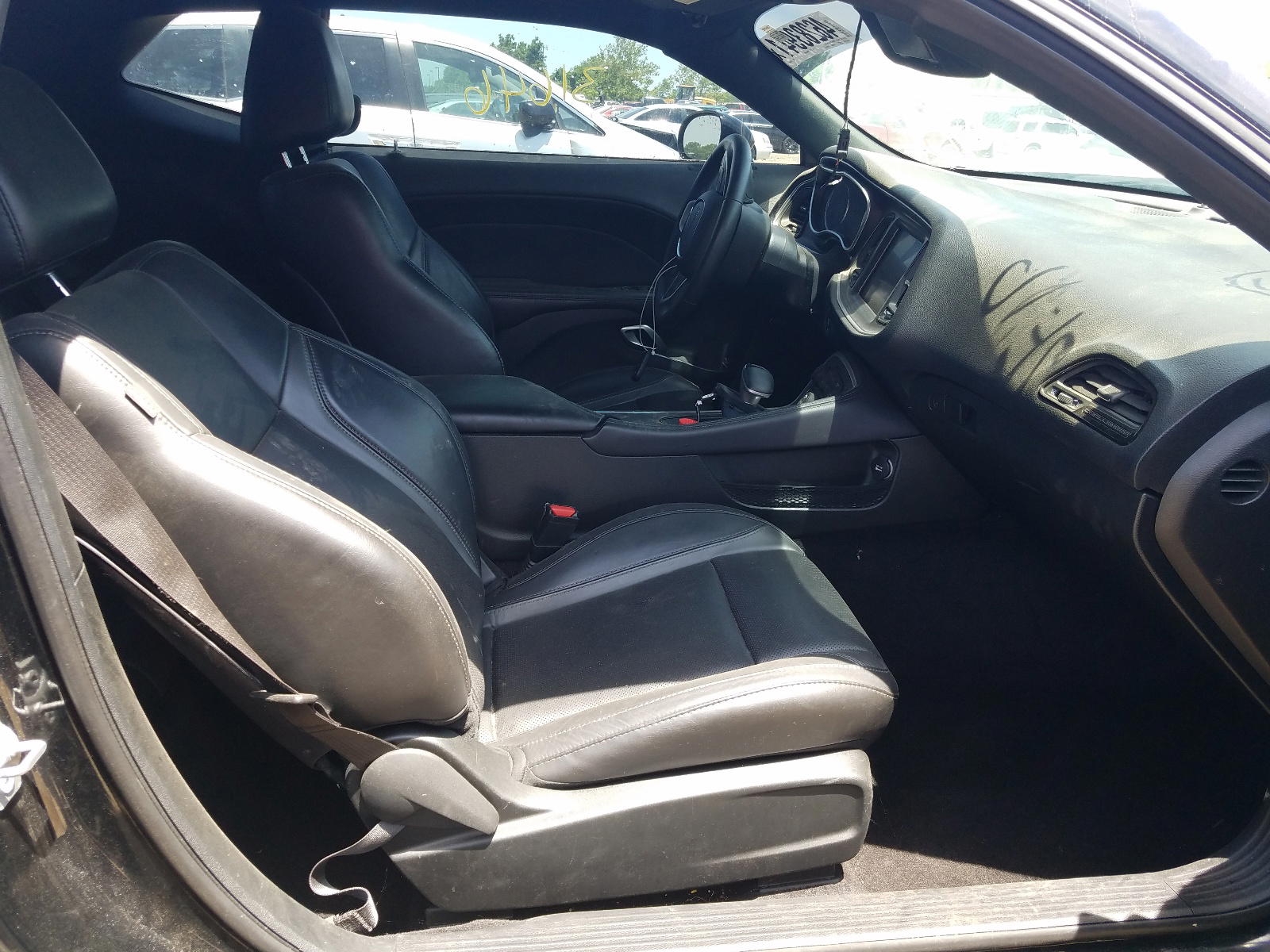 Photo 5 from auction – 2018 DODGE CHALLENGER with VIN 2C3CDZAG2JH276795