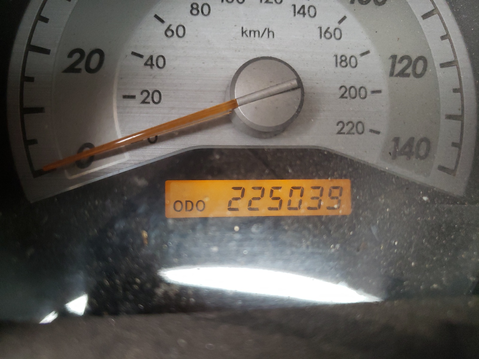 Photo 8 from auction – 2005 TOYOTA SCION TC with VIN JTKDE177X50025533