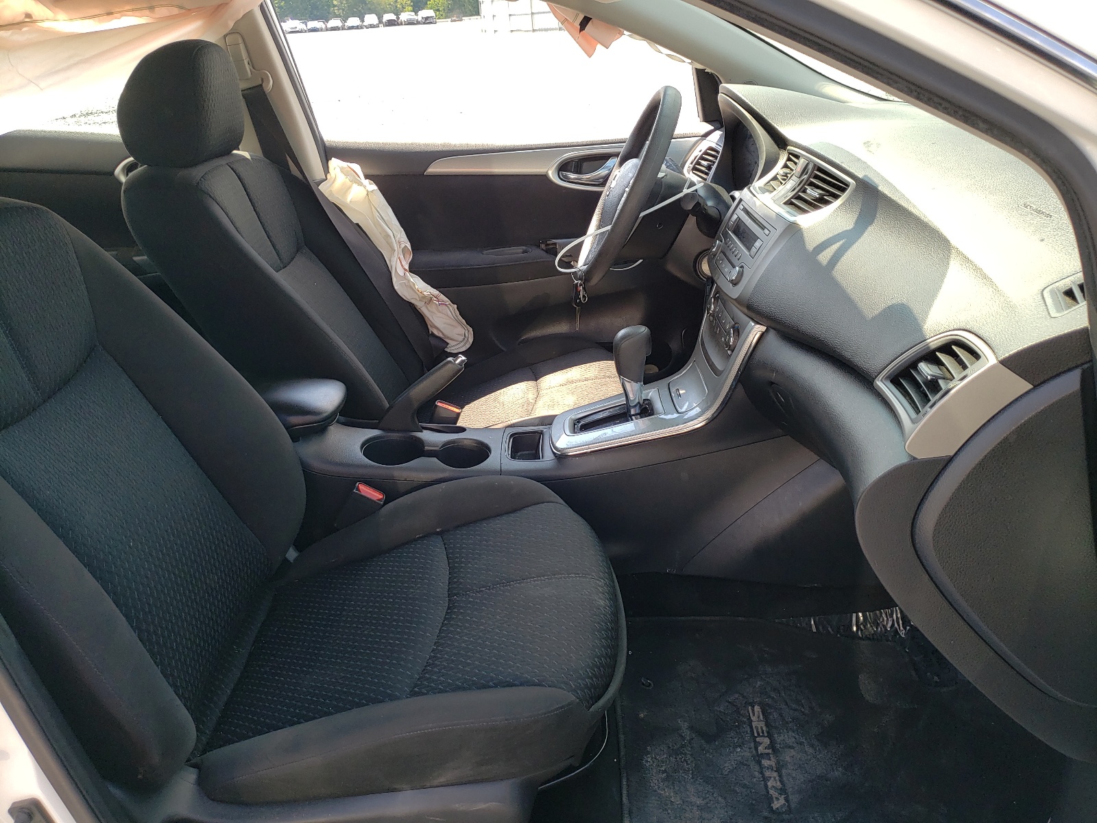 Photo 5 from auction – 2014 NISSAN SENTRA S with VIN 3N1AB7AP4EY288057