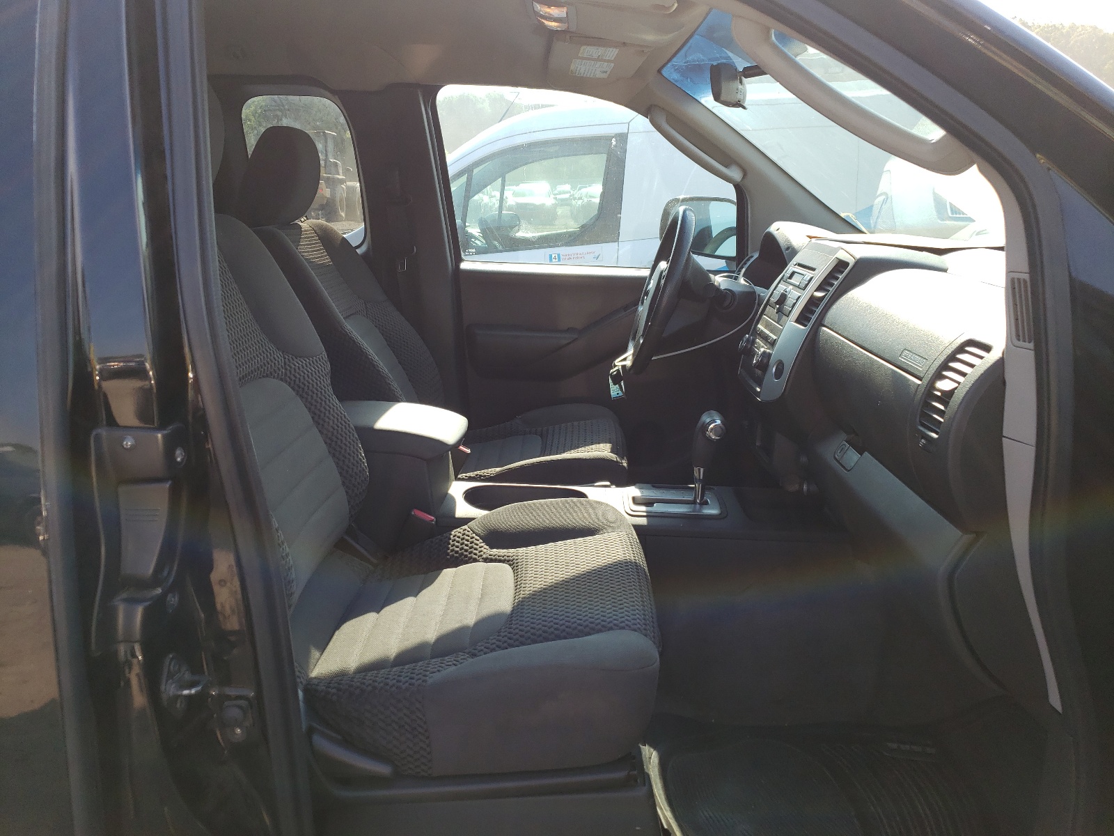 Photo 5 from auction – 2010 NISSAN FRONTIER K with VIN 1N6AD0CU6AC427784