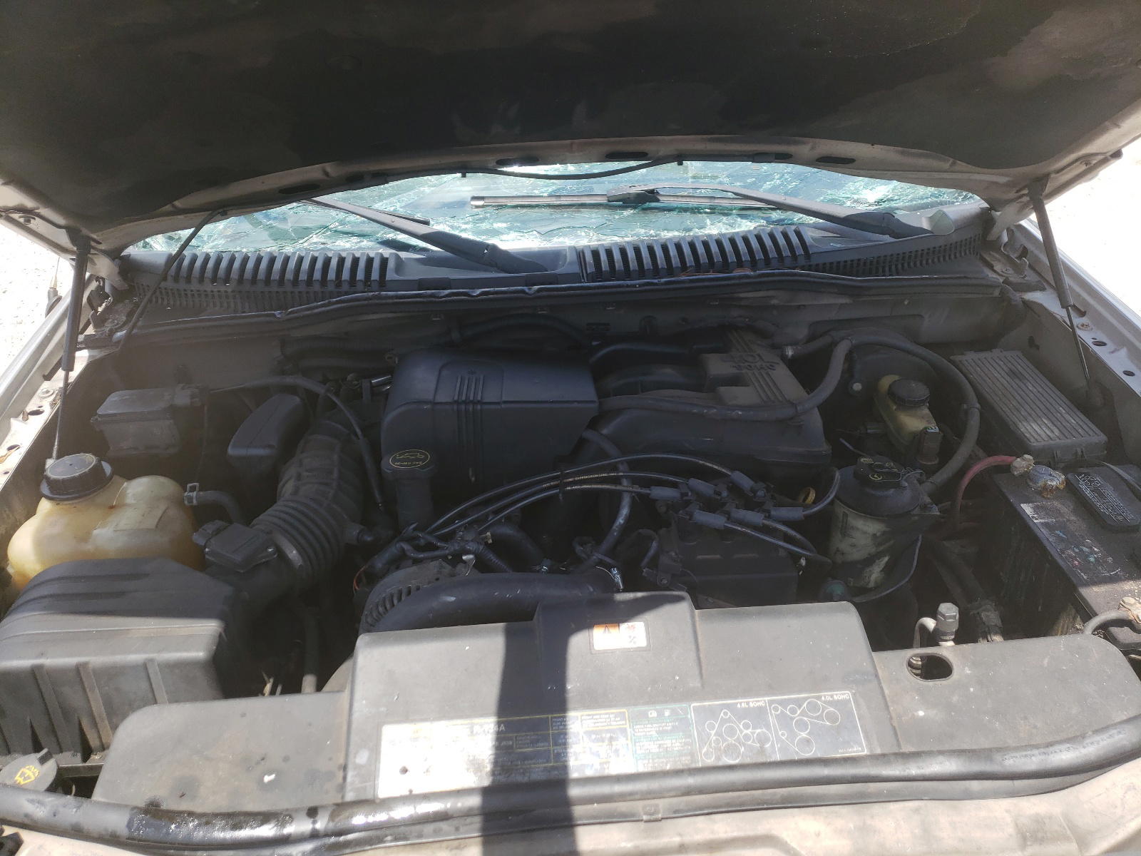 Photo 7 from auction – 2002 FORD EXPLORER X with VIN 1FMZU63K02UD60596