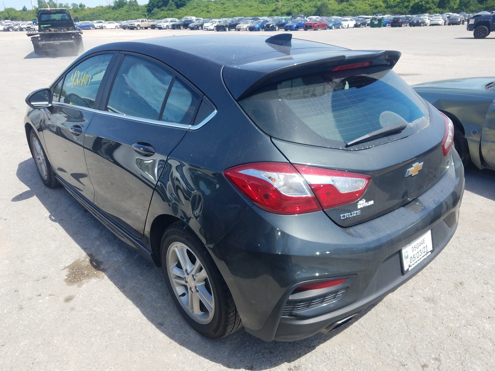 Photo 3 from auction – 2017 CHEVROLET CRUZE LT with VIN 3G1BE6SM5HS594983