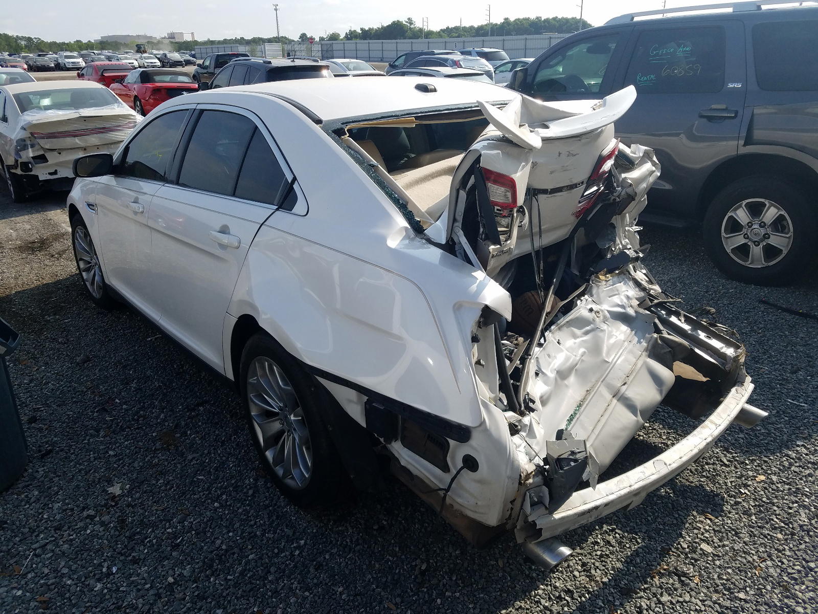 Photo 3 from auction – 2013 FORD TAURUS LIM with VIN 1FAHP2F85DG128034