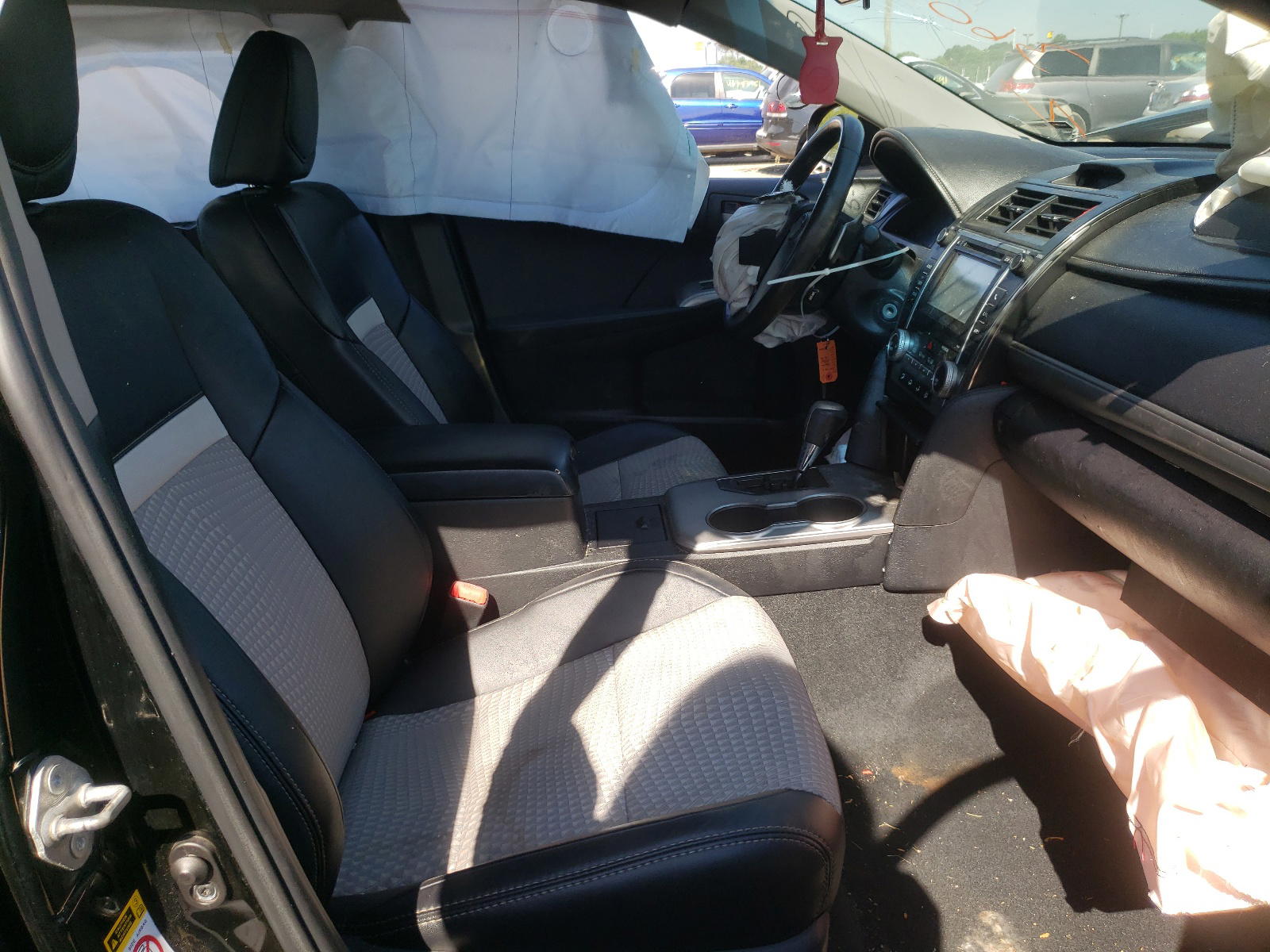 Photo 5 from auction – 2012 TOYOTA CAMRY BASE with VIN 4T1BF1FK7CU196422