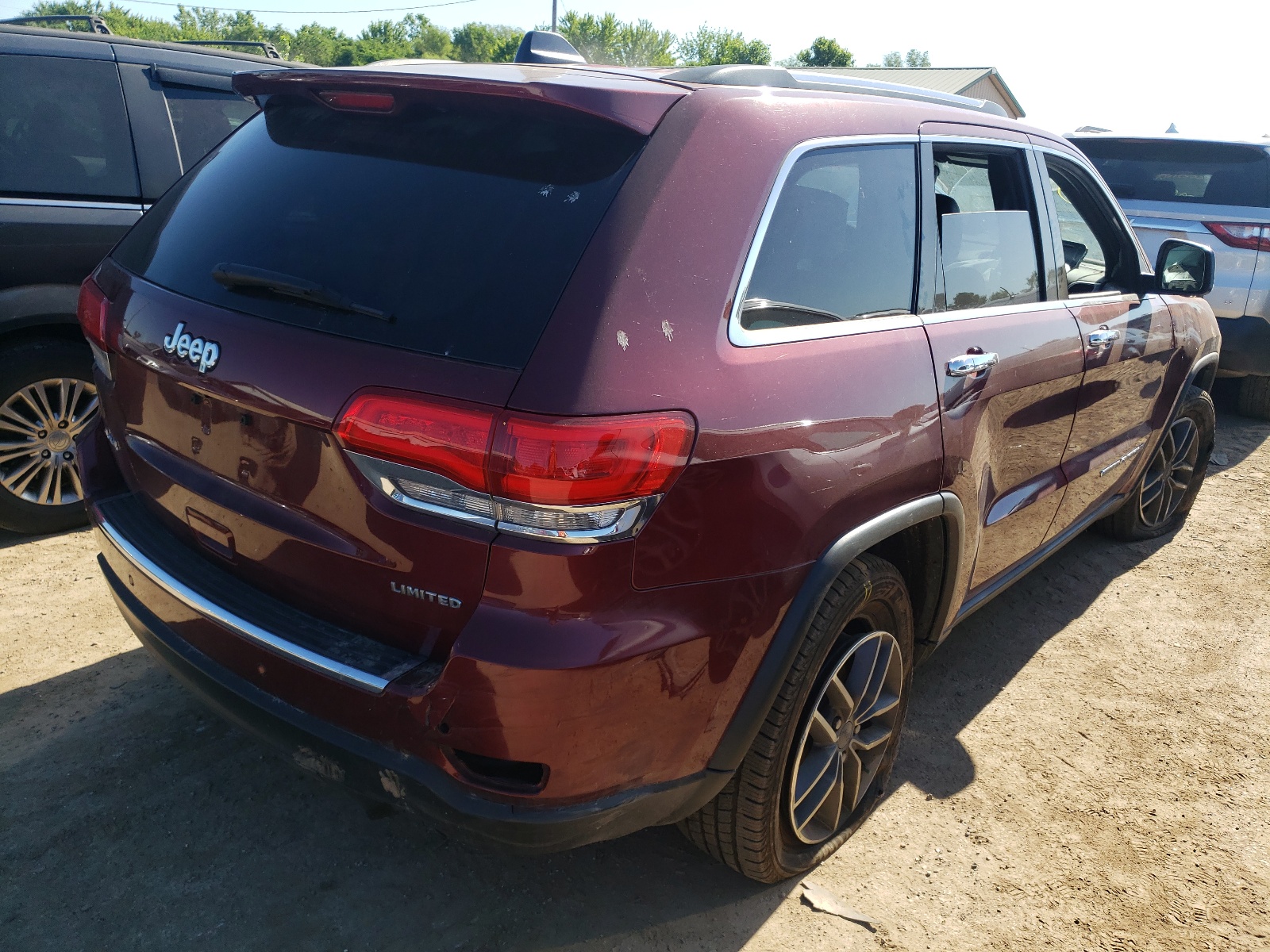 Zdjęcie 4 z aukcji – 2019 JEEP CHEROKEE z VIN 1C4RJFBG5KC693103