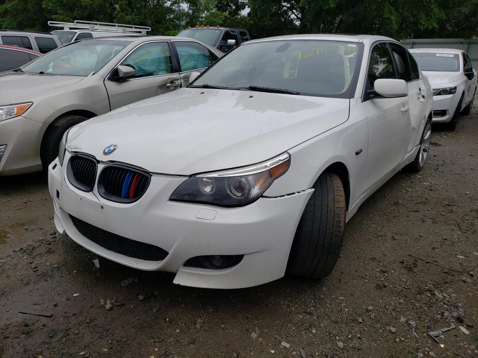 Photo 2 from auction – 2007 BMW 525 XI with VIN WBANF33577CS38835