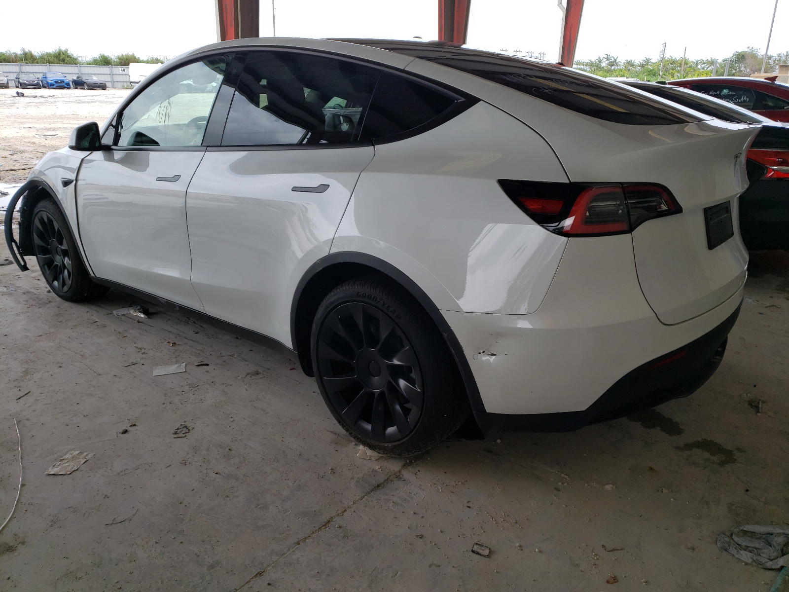 Photo 3 from auction – 2021 TESLA MODEL Y with VIN 5YJYGDED8MF103711