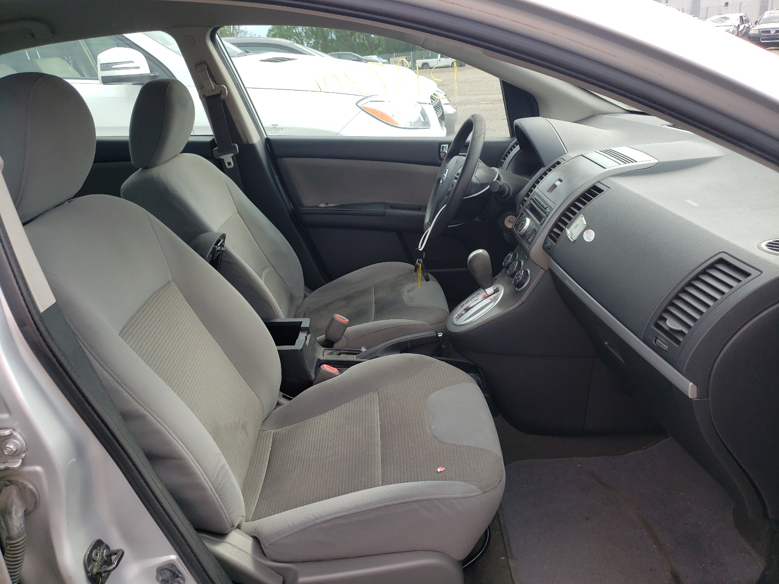 Zdjęcie 5 z aukcji – 2011 NISSAN SENTRA 2.0 z VIN 3N1AB6AP1BL645746