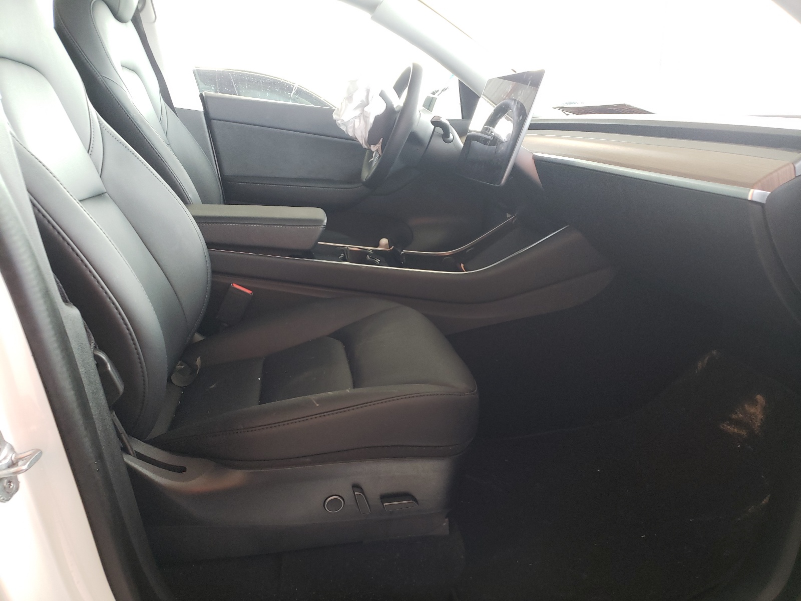 Zdjęcie 5 z aukcji – 2021 TESLA MODEL Y z VIN 5YJYGDED8MF103711